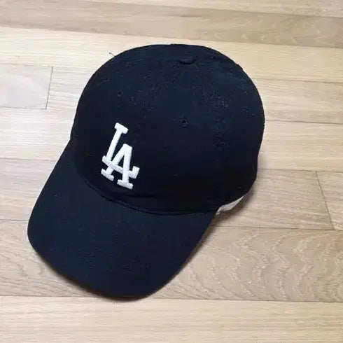 [SOLD OUT] MLB LA 블랙 모자