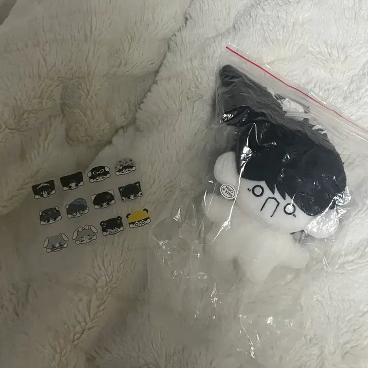 [BUNJANG] BOYNEXTDOOR Woonhak Doll / 웅한운 미개봉 새상품 보이넥스트도어 운학인형