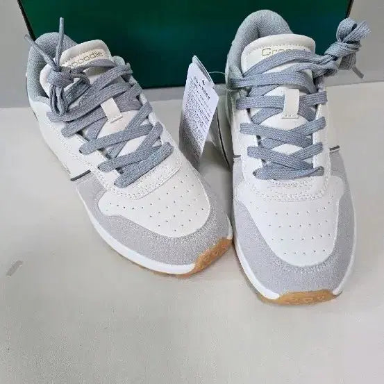 [SOLD OUT] 여성신발 텍달린 새상품)크로커다일 하이브리드 골프 운동화 230 신발