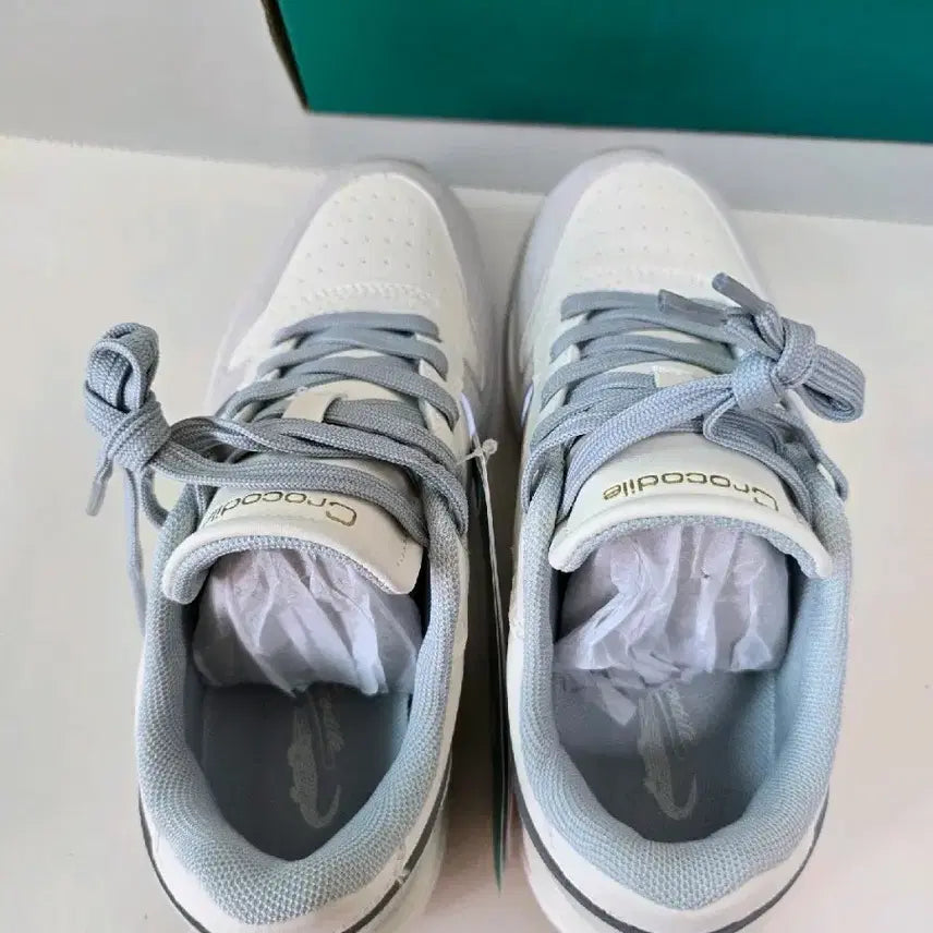 [SOLD OUT] 여성신발 텍달린 새상품)크로커다일 하이브리드 골프 운동화 230 신발