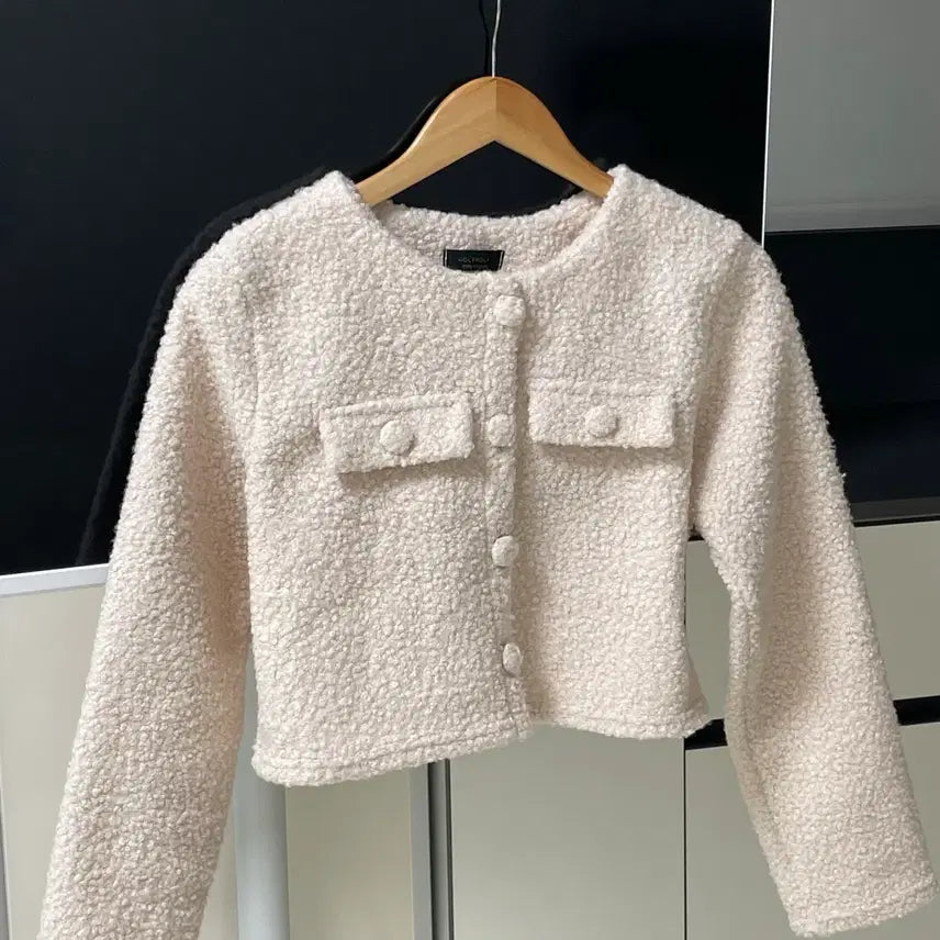 [BUNJANG] Cropped Boucle Knit Jacket / 크롭 니트 뽀글이 자켓