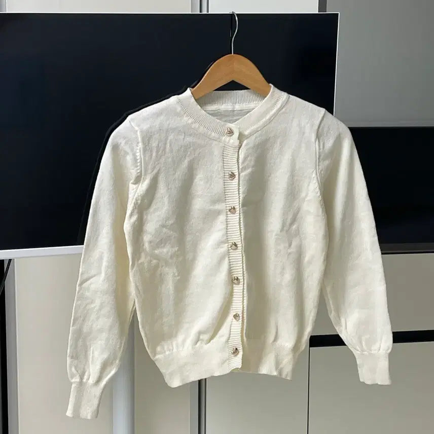 [BUNJANG] Heart Button Cardigan / 새상품 하트버튼 가디건