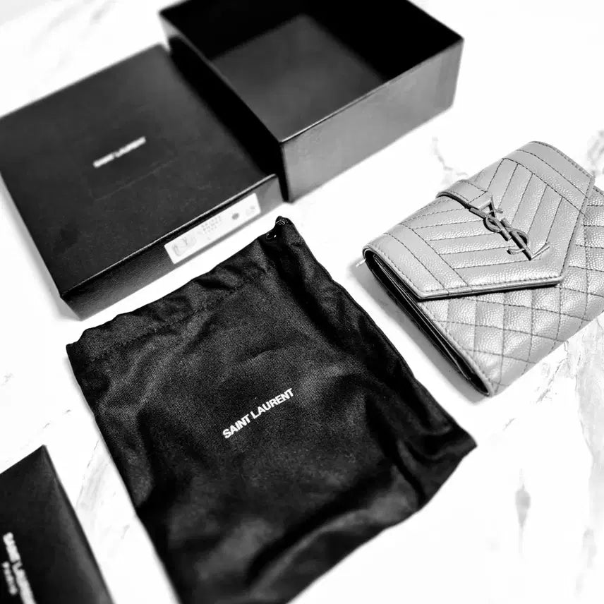 [BUNJANG] Saint Laurent Matelassé Envelope Wallet / (정품) 생로랑 마틀라세 엔벨로프 반지갑