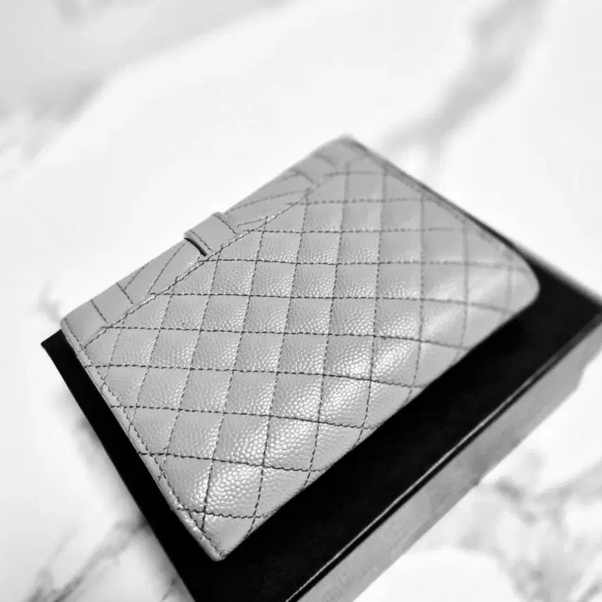 [BUNJANG] Saint Laurent Matelassé Envelope Wallet / (정품) 생로랑 마틀라세 엔벨로프 반지갑