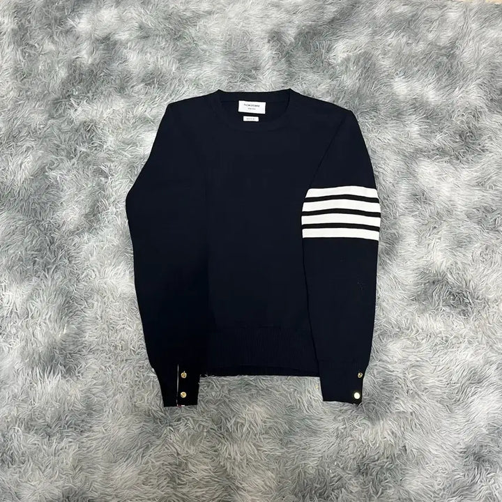 [SOLD OUT] {2 size} 톰브라운 밀라노 스티치 금장 니트