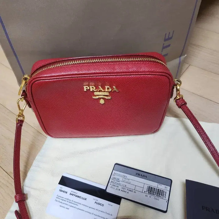 [BUNJANG] Prada Saffiano Lux Camera Bag - Red / 프라다 사피아노 룩스 카메라백 레드