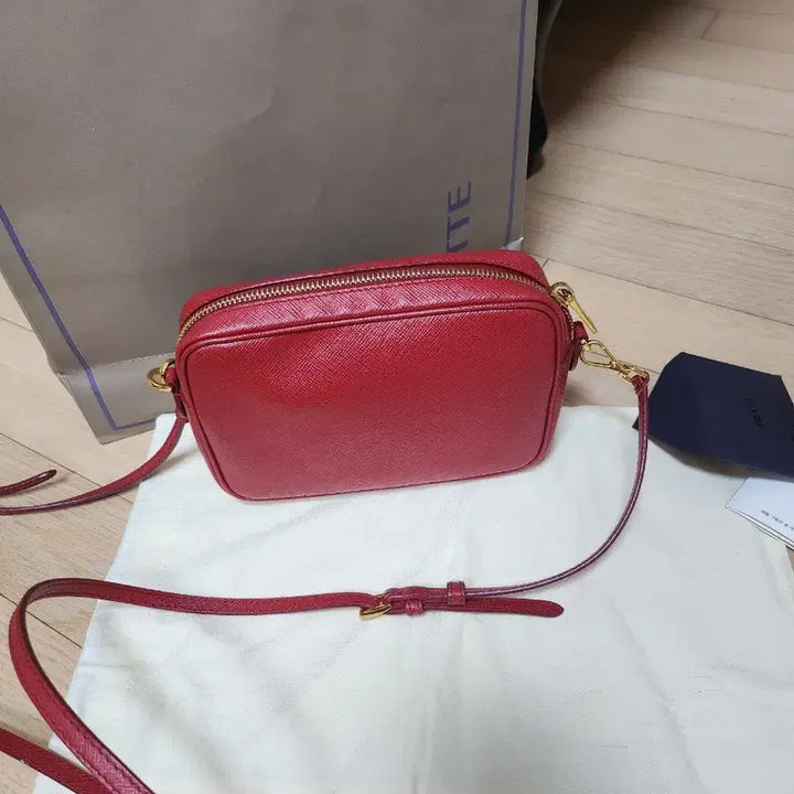 [BUNJANG] Prada Saffiano Lux Camera Bag - Red / 프라다 사피아노 룩스 카메라백 레드