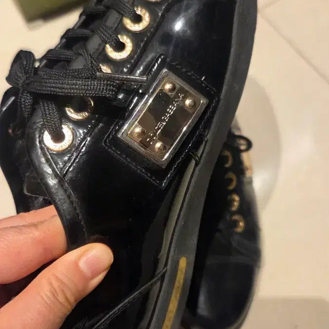 [BUNJANG] Dolce &amp; Gabbana Sneakers (Size 36) / 돌체앤가바나 스니커즈 36