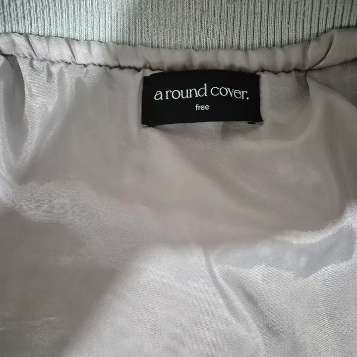 [BUNJANG] ACOVER Cropped Padded Bomber Jacket / 어커버 크롭 패딩항공점퍼 팝니다
