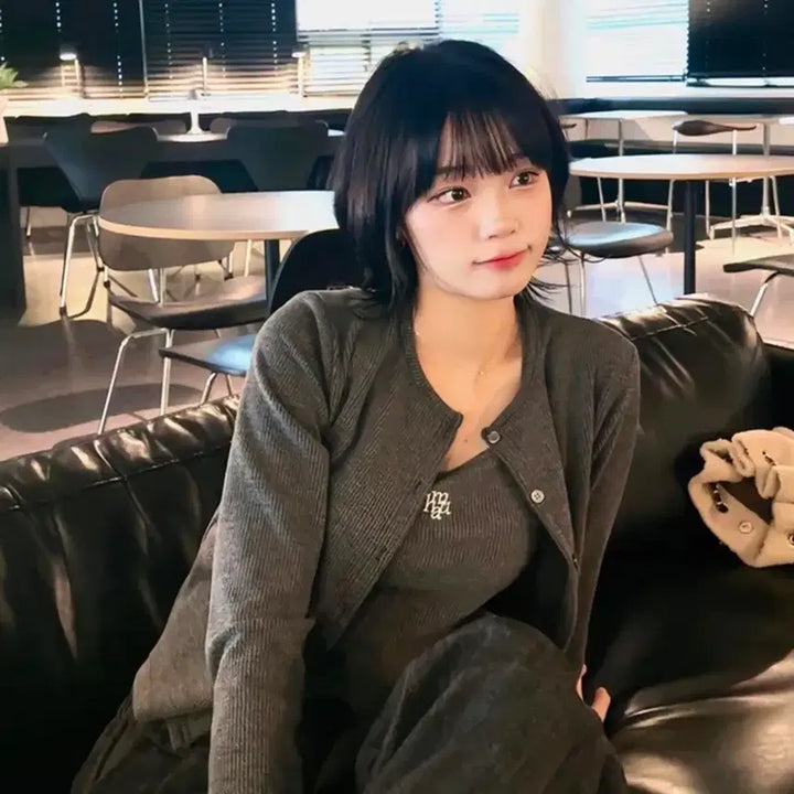 [BUNJANG] MUA MUA Charcoal Slim Fit Knit Cardigan Set / 무아무아 로고 슬림핏 니트 가디건 세트 차콜