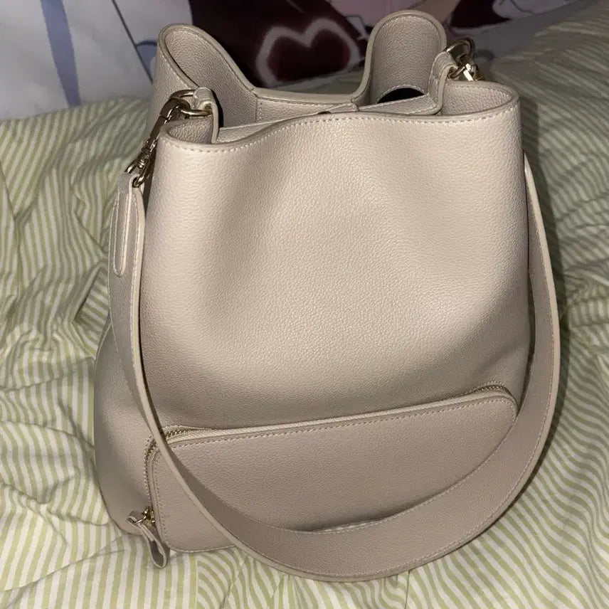 [BUNJANG] Fommode Ivory Leather Shoulder Bag / 포모드 아이보리 가죽 숄더백