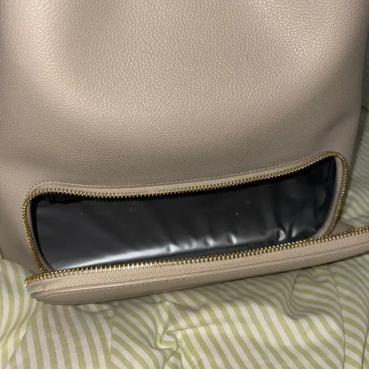 [BUNJANG] Fommode Ivory Leather Shoulder Bag / 포모드 아이보리 가죽 숄더백