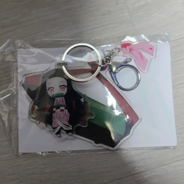 [BUNJANG] Demon Slayer Nezuko Acrylic Keychain / 귀멸의 칼날 네즈코 아크릴 키링