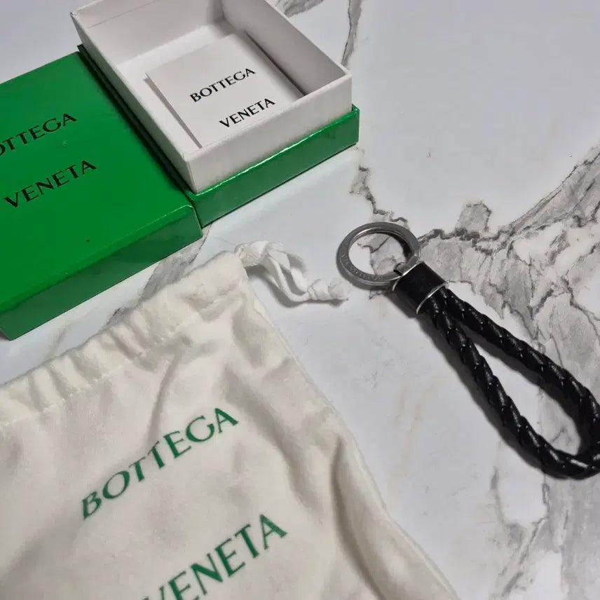 [BUNJANG] Bottega Veneta Intrecciato Leather Keyring Key Holder / (정품) 보테가베네타 인트레치아토 가죽 키링 키홀더
