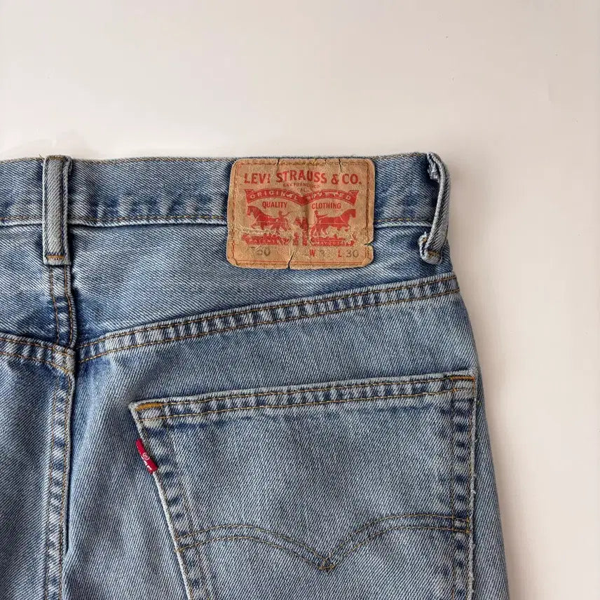 [BUNJANG] Levi's 550 Light Wash Jeans / 00s 리바이스 550 연청