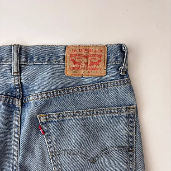 [BUNJANG] Levi's 550 Light Wash Jeans / 00s 리바이스 550 연청