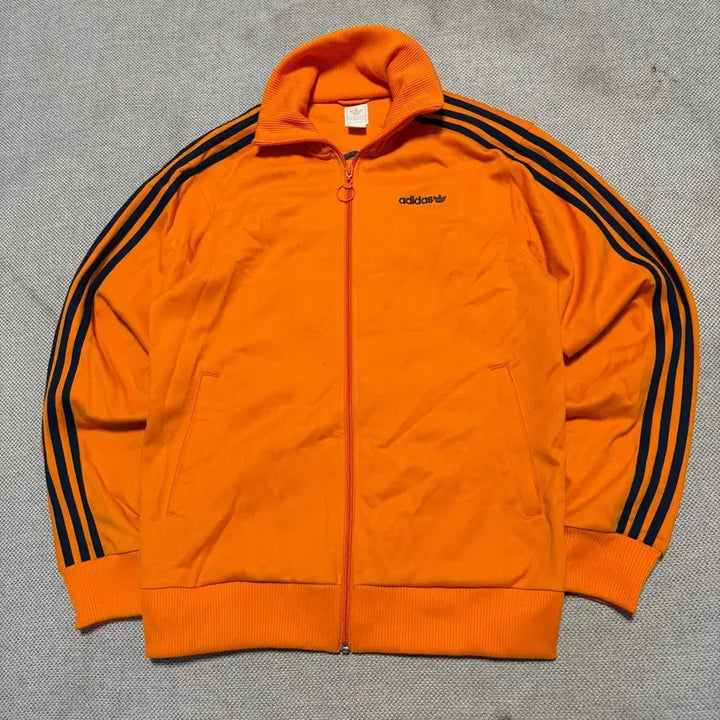 [BUNJANG] Adidas Old School Bear Embroidered Track Top / 아디다스 올드스쿨 베어 자수 트랙탑