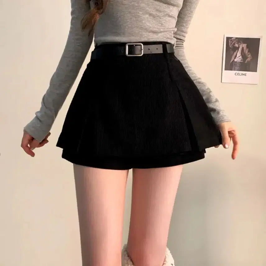 [BUNJANG] Hinic 쇼퍼랜드 어텀베니토 코듀로이 Pleated Skort / 코듀로이 플리츠 스커트 반바지 히니크쇼퍼랜드어텀베니토공구우먼퓨어다프롬데이
