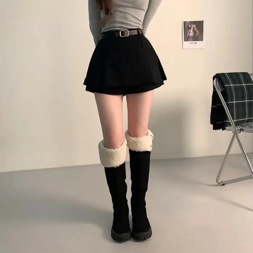 [BUNJANG] Hinic 쇼퍼랜드 어텀베니토 코듀로이 Pleated Skort / 코듀로이 플리츠 스커트 반바지 히니크쇼퍼랜드어텀베니토공구우먼퓨어다프롬데이