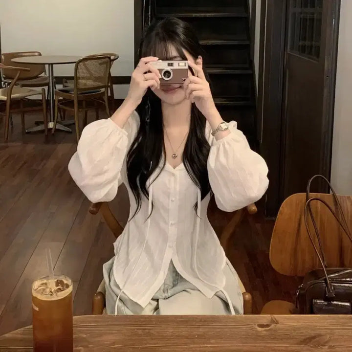 [BUNJANG] White See-Through Blouse / 화이트 시스루 블라우스 하객룩아뜨랑스98도씨히니크베이델리리얼코코베니토