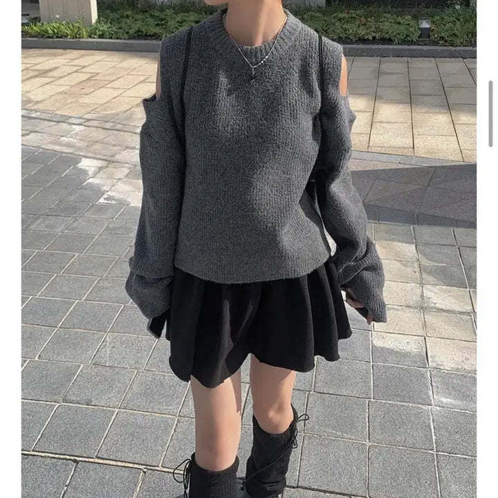 [BUNJANG] Shoulder Slit Knit / 숄더 트임 니트