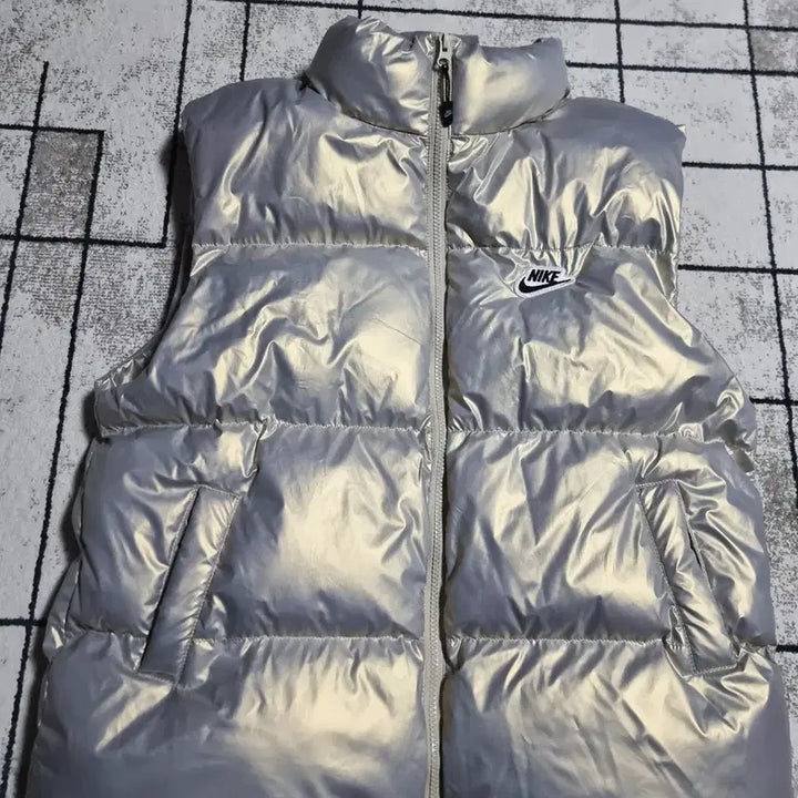 [BUNJANG] Nike Padded Vest XL / 나이키 유광 패딩 조끼 사이즈 XL