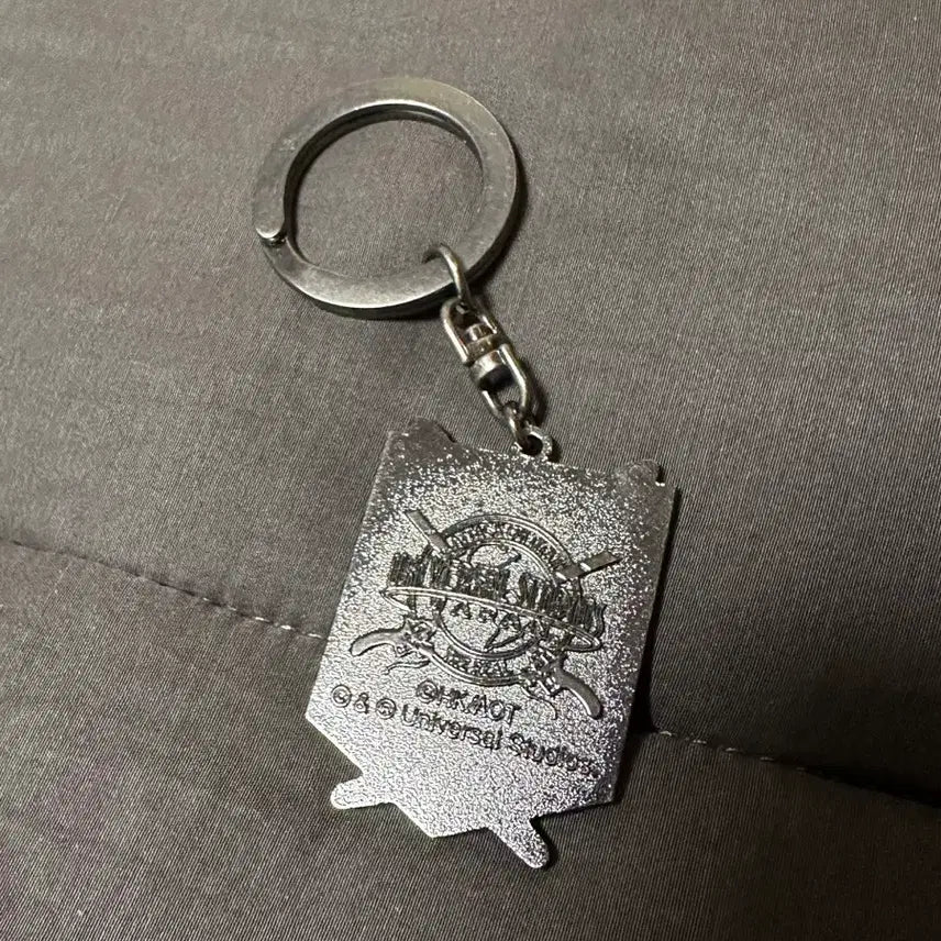 [BUNJANG] Attack on Titan Survey Corps Keyring Key Holder USJ Official / 진격의거인 조사병단 메탈 키링 키홀더 USJ 유니버셜 스튜디오 재팬 공식