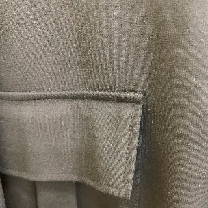 [BUNJANG] Black and White Color Block Zip-Up Hoodie / 블랙/화이트 배색 집업 후드집업