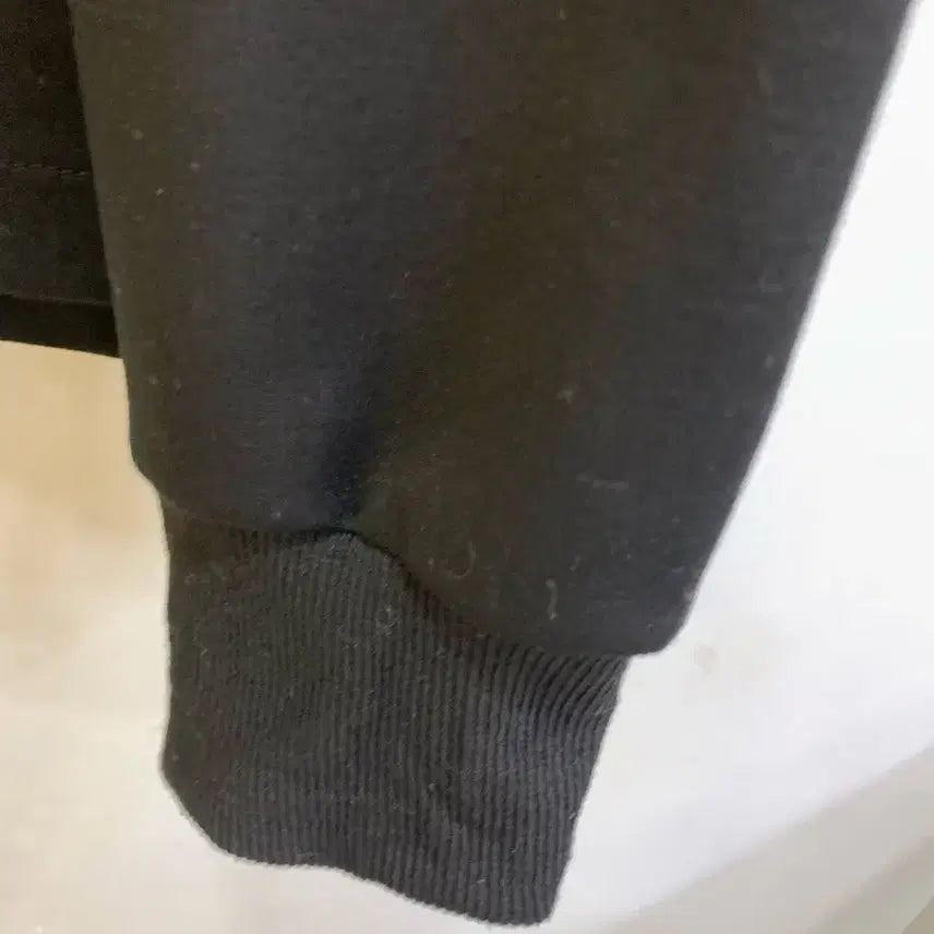 [BUNJANG] Black and White Color Block Zip-Up Hoodie / 블랙/화이트 배색 집업 후드집업