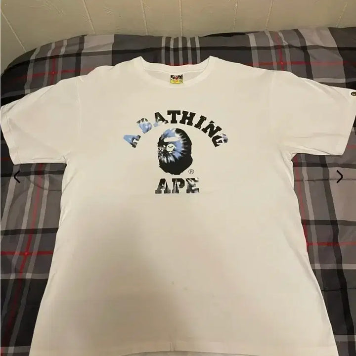 [BUNJANG] BAPE ABC Camo College T-shirt White Blue L / 베이프 abc 카모 컬리지 티셔츠 화이트 블루 L