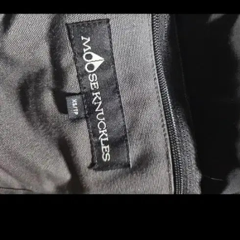 [BUNJANG] Moose Knuckles Black Hooded Zip-Up / 무스너클 블랙 후드 집업