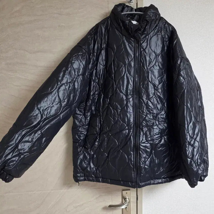 [BUNJANG] Oversized Quilted Padded Jacket (Men's 110) / 유광 오버핏 퀼팅 패딩자켓 / 남성 110 오버핏 새제품 남녀공용