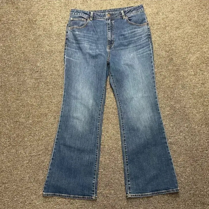 [BUNJANG] GU Bootcut Denim / GU 부츠컷 데님