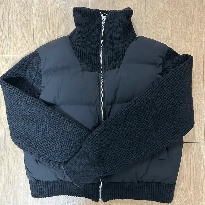[BUNJANG] Black High Neck Crop Padded Jumper / 하이넥 니트 크롭 패딩 점퍼 블랙