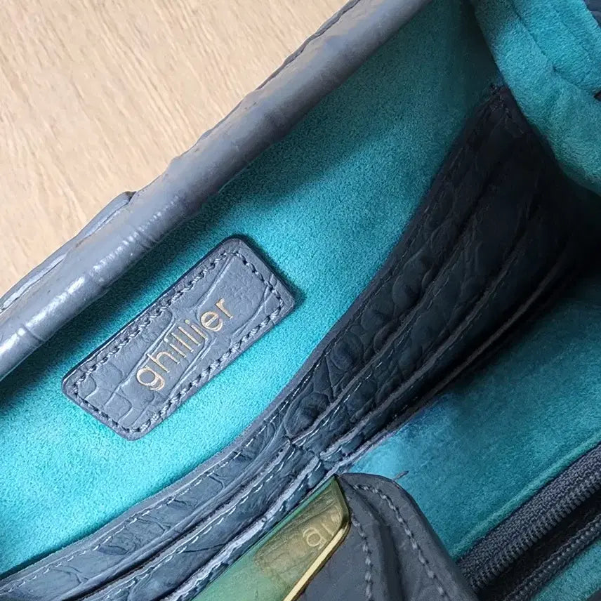 [BUNJANG] Gilli Crossbody Bag / 길리에 크로스백