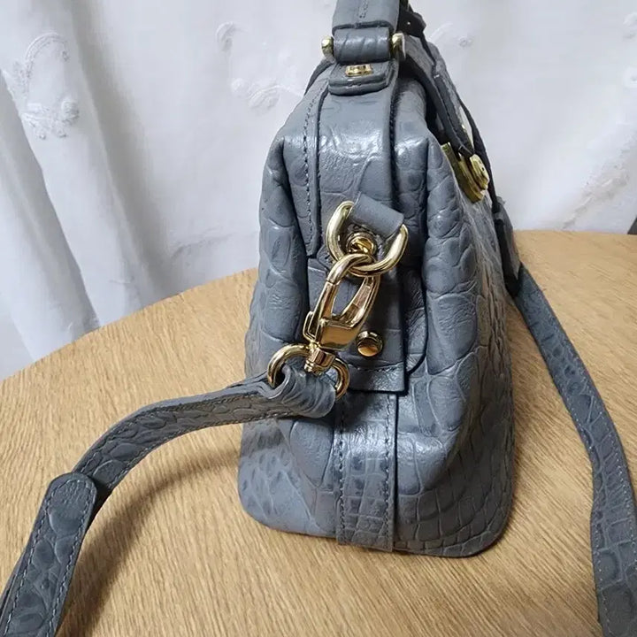 [BUNJANG] Gilli Crossbody Bag / 길리에 크로스백