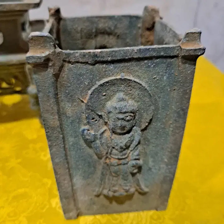 [BUNJANG] Antique Bronze Reliquary Tower / 오랜세월을 품은 동 사리탑