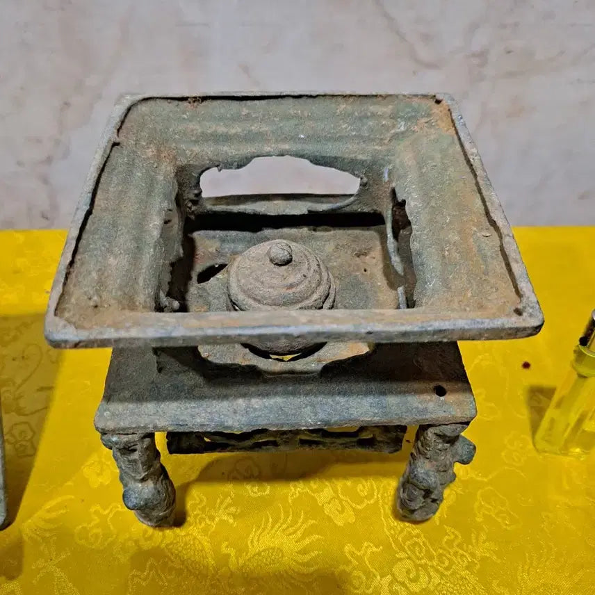 [BUNJANG] Antique Bronze Reliquary Tower / 오랜세월을 품은 동 사리탑
