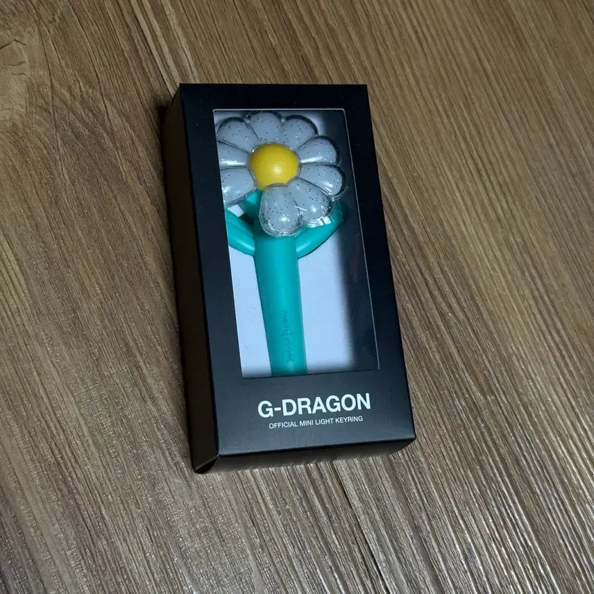 [BUNJANG] G-Dragon Light Stick Keyring (Mint Condition) / G-DRAGON 미니 라이트 키링 민트 새상품