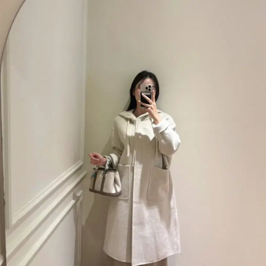 [BUNJANG] LANEIGE Wool 70% Hooded Long Coat / 라네뜨 울70코트(새상품)