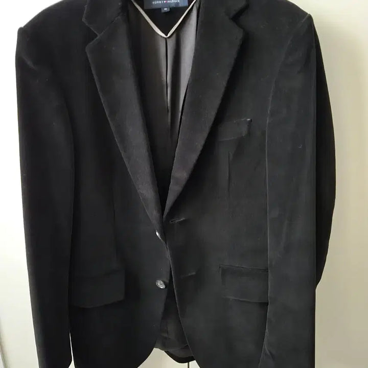 [BUNJANG] Tommy Hilfiger Black Velvet Jacket (Size 95) / 타미힐피거 블랙 벨벳 자켓 95사이즈