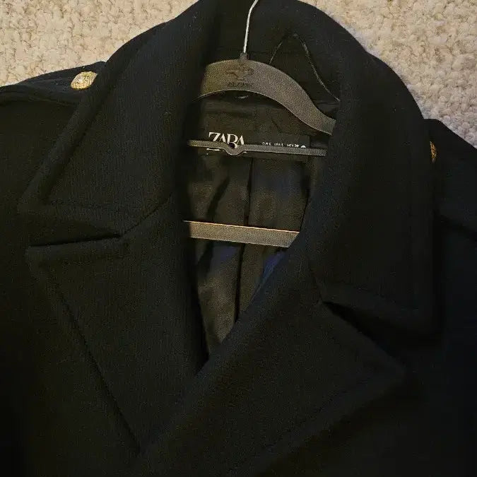 [BUNJANG] ZARA Double Button Long Wool Coat / 자라 검정색 더블 버튼 롱 모직 코트 (manteco 라인)