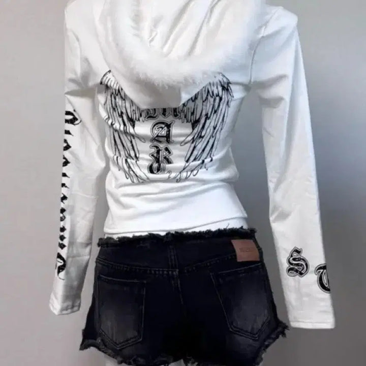 [BUNJANG] Y2K White Fur Hooded Sweatshirt / y2k 화이트 털 후드 티셔츠