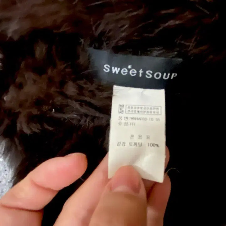 [BUNJANG] Sweet Forest Rabbit Fur Warmer / 스위트숲 브랜드의 토끼털 100% 퍼 워머