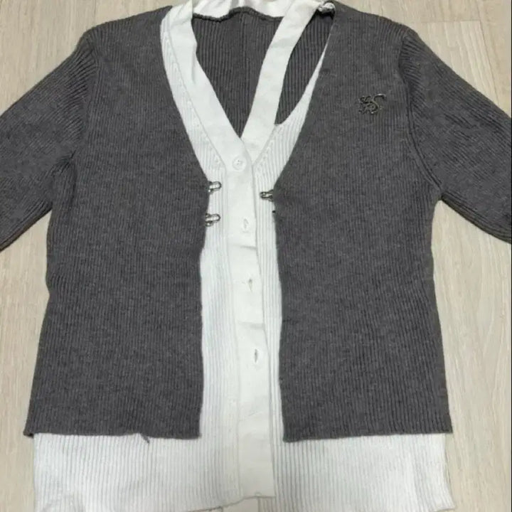 [BUNJANG] Layered Style Cardigan / 레이어드 스타일 가디건