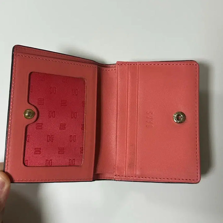 [SOLD OUT] 닥스 [EVE] 블랙 DD 로고 투톤 리본 포인트 반지갑 DCWA1E51