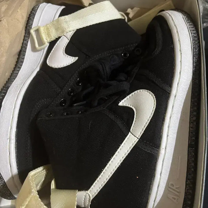 [BUNJANG] Nike Air Force 1 High CVS Black/White 260mm / 나이키 에어포스1 하이 cvs 블랙/화이트 260mm 신품
