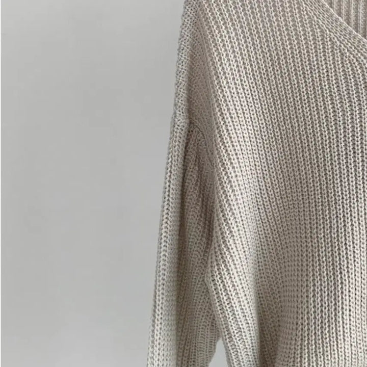 [BUNJANG] Romi Pastel V-Neck Crop Knit Sweater Oatmeal / 로미 파스텔 루즈핏 브이넥 크롭 니트 오트밀 색상