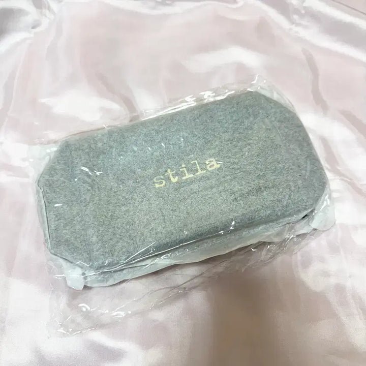 [BUNJANG] Stray Kids Enamel Pouch / 스틸라 에나멜 파우치 블랙 새상품