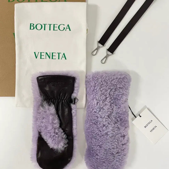 [BUNJANG] Bottega Veneta Teddy Shearling Leather Mittens Lavender / 새상품 보테가 베네타 테디 시어링 레더 벙어리 장갑 라벤더 컬러